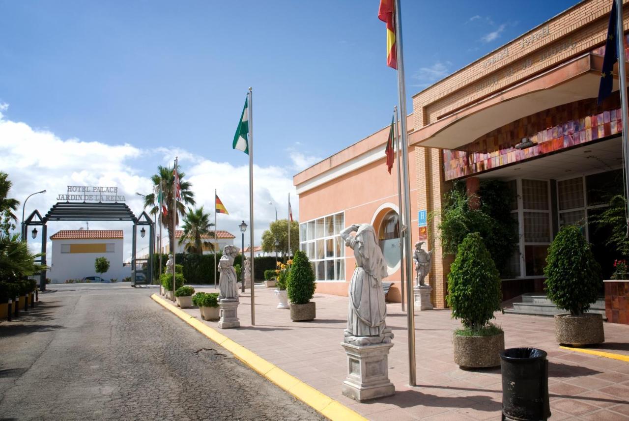 Hotel Jm Jardin De La Reina Guillena Eksteriør billede