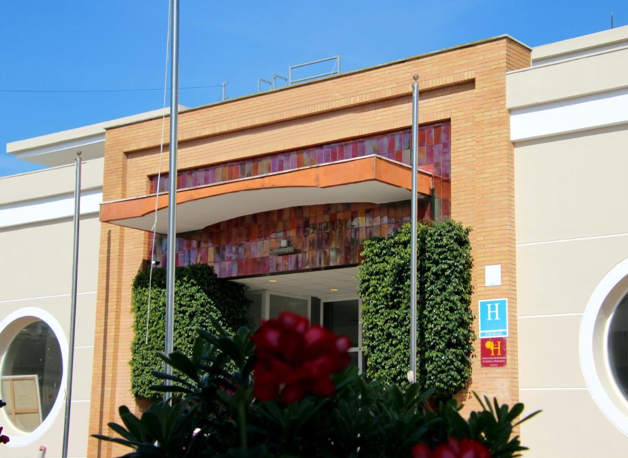 Hotel Jm Jardin De La Reina Guillena Eksteriør billede