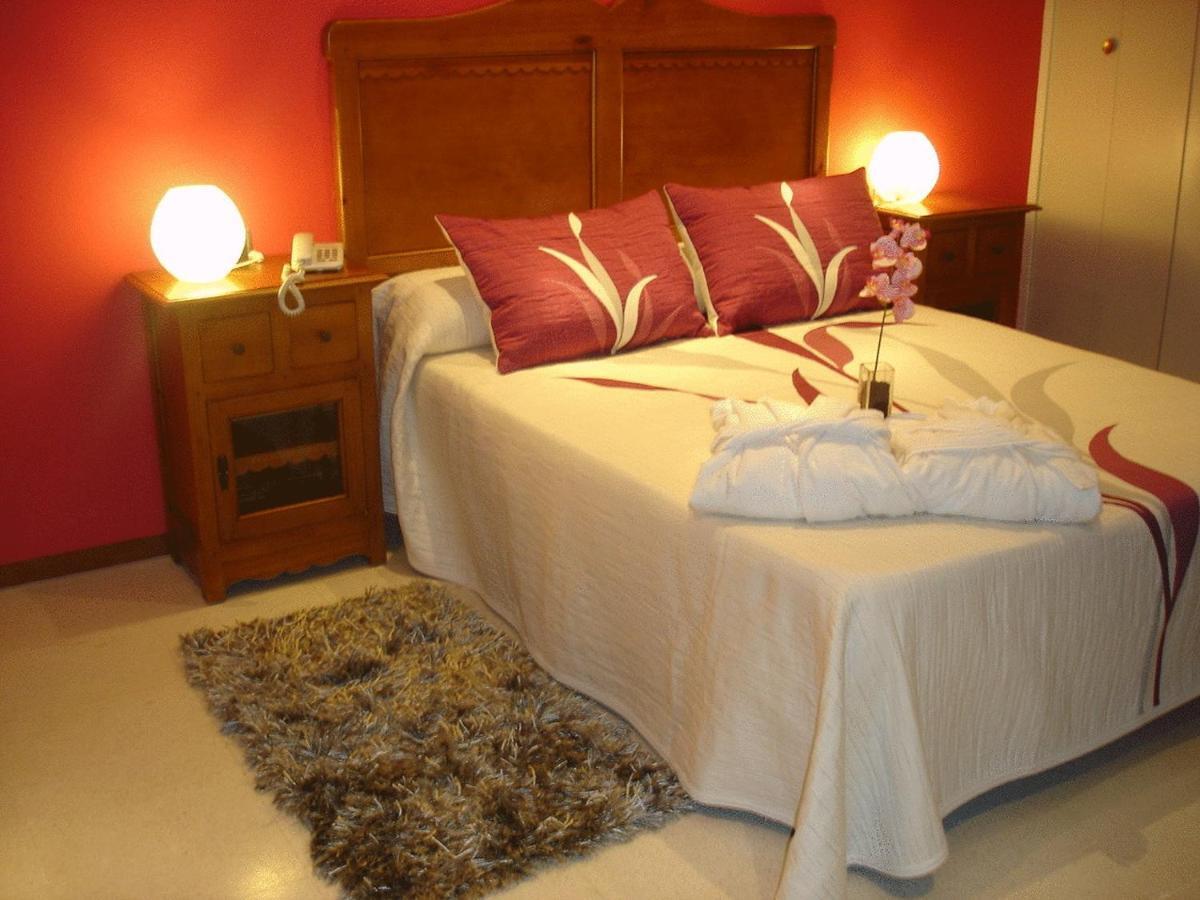 Hotel Jm Jardin De La Reina Guillena Værelse billede